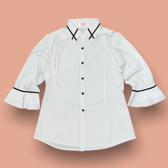Qi Li Ya woman’s white blouse NWOT - Picture 13 of 16